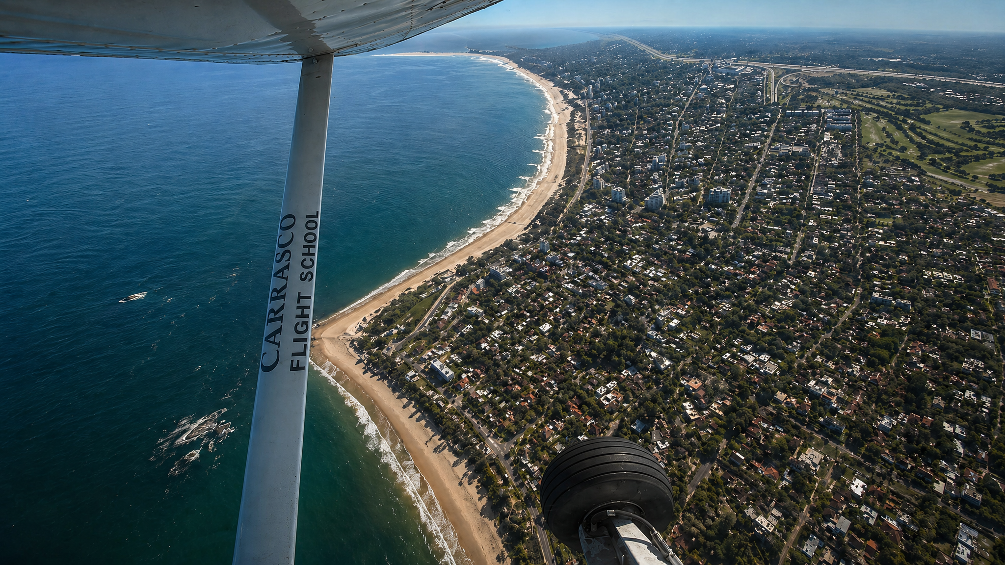 Formación aeronáutica en aula y marco institucional